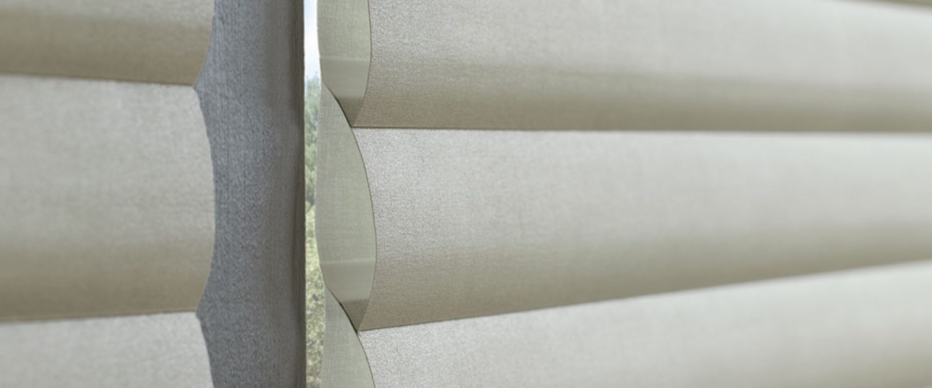 2018_Sonnette_PowerView_SO_Elan Metallic Lightning_Fabric Detail